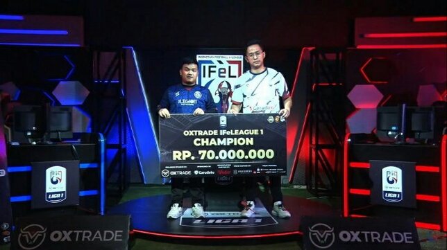 Arema FC Berhasil Juarai Turnamen Indonesian Football e-League 2021