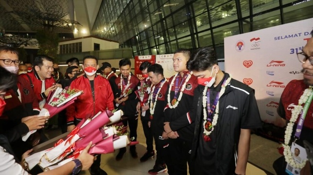 KEMBALI KE TANAH AIR, TIM FREE FIRE PENCETAK MEDALI EMAS SEA GAMES 2021 DISAMBUT ANTUSIAS DAN APRESIATIF